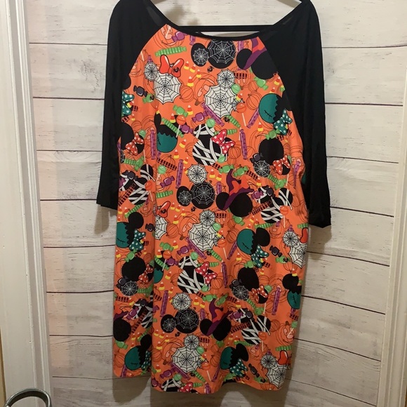 Charlie’s Project Disney Halloween mickey ears candy shirt plus size 3X - Picture 5 of 8